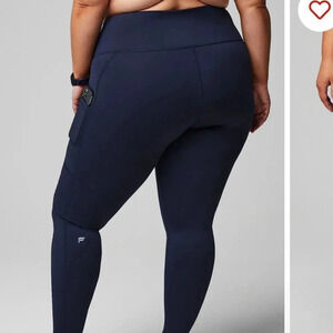 NWT Fabletics On The Go PowerHold High Waisted Leggings 4X Short Navy Blue